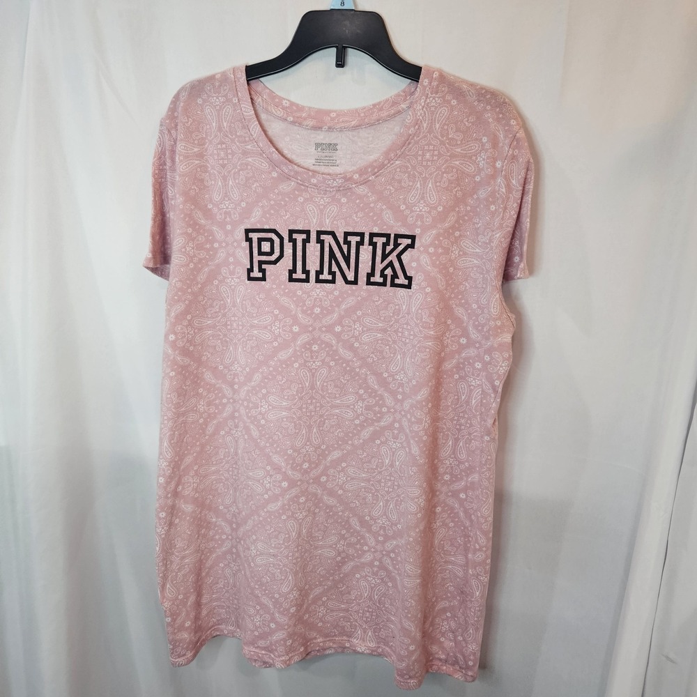Victoria's Secret PINK Crew Neck Everyday tee Chalk Rose top Sz L Y2K Paisley